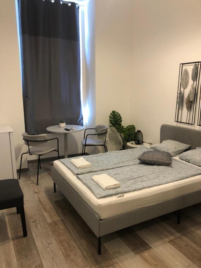 Bella Fiore Apartment 4 บูดาเปสต์ ภายนอก รูปภาพ
