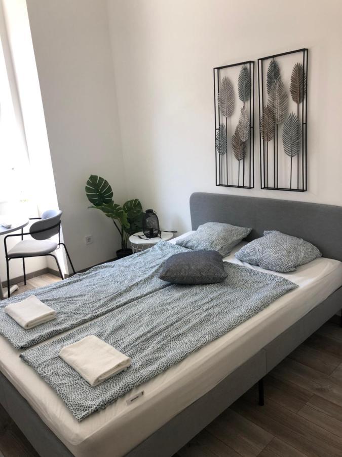 Bella Fiore Apartment 4 บูดาเปสต์ ภายนอก รูปภาพ